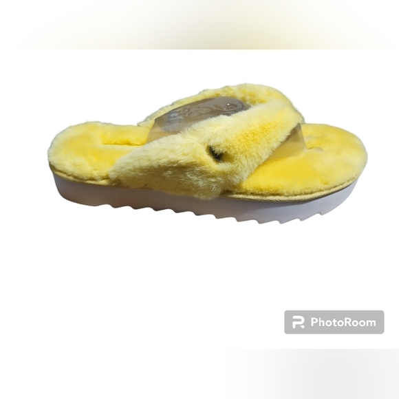 Koolaburra by UGG Furr-EE pale banana - Picture 3 of 10